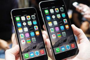 Apple đã bán được 4 triệu máy Iphones 6 chỉ trong 24h đầu tiên tung ra thị trường.