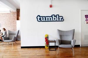 Tumblr tăng trưởng 120%, Facebook chật vật đuổi theo
